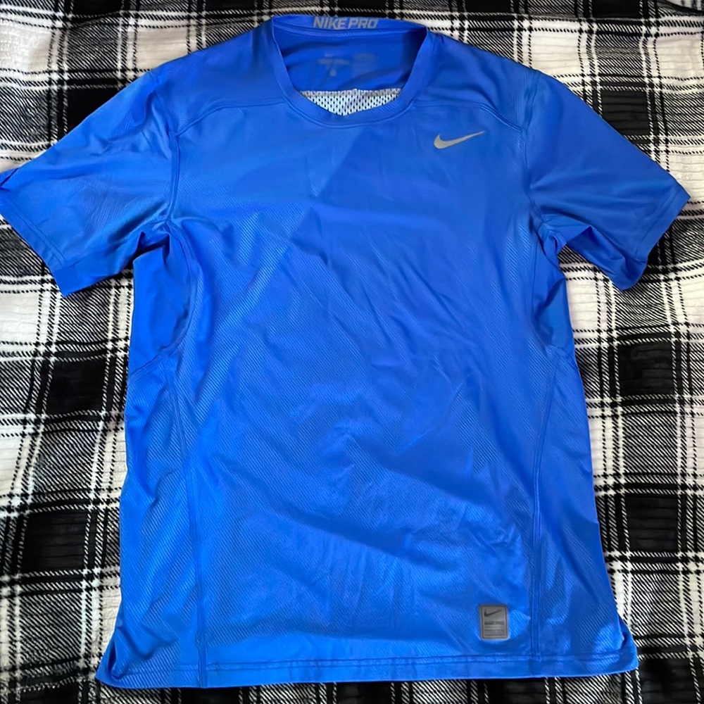 Mens Nike dri fit fitted